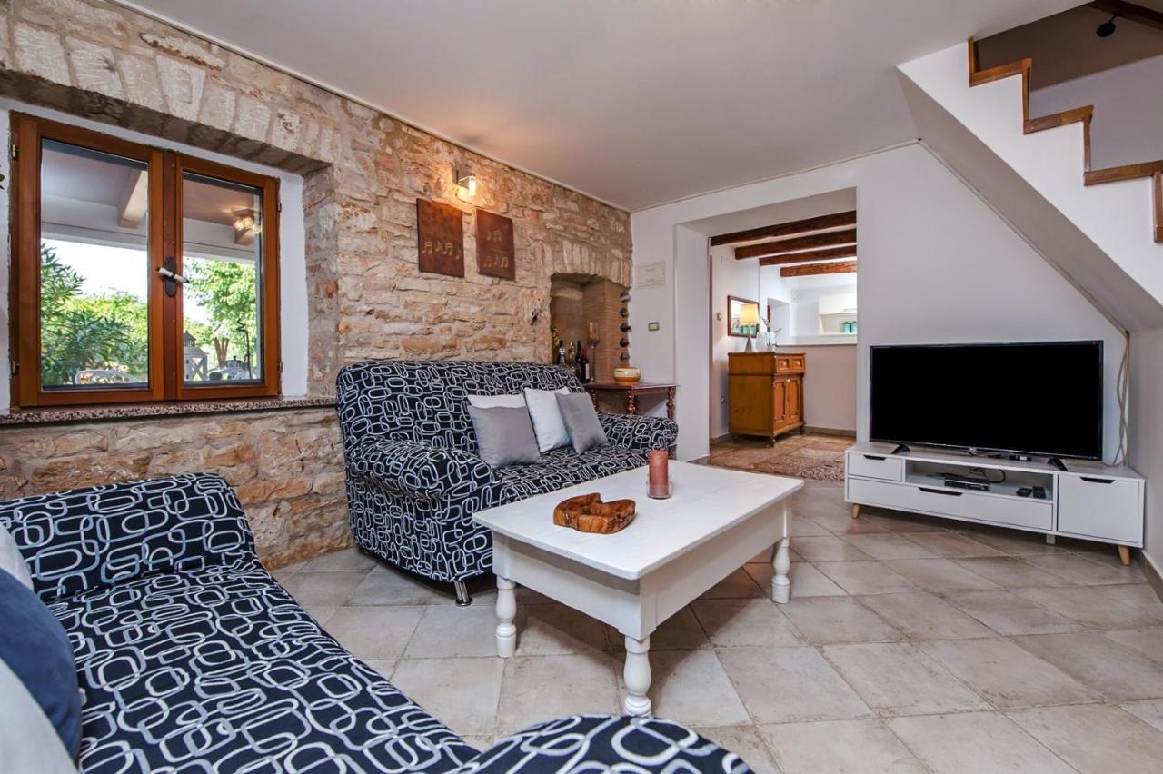 Holiday Apartment Daria 20 Rovinj Exteriör bild