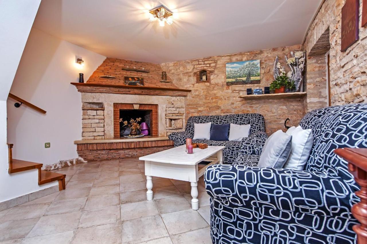 Holiday Apartment Daria 20 Rovinj Exteriör bild