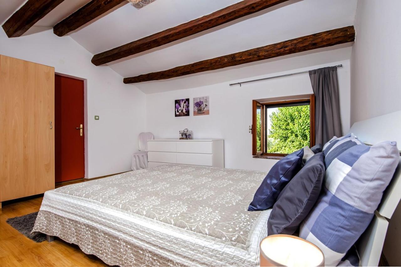 Holiday Apartment Daria 20 Rovinj Exteriör bild