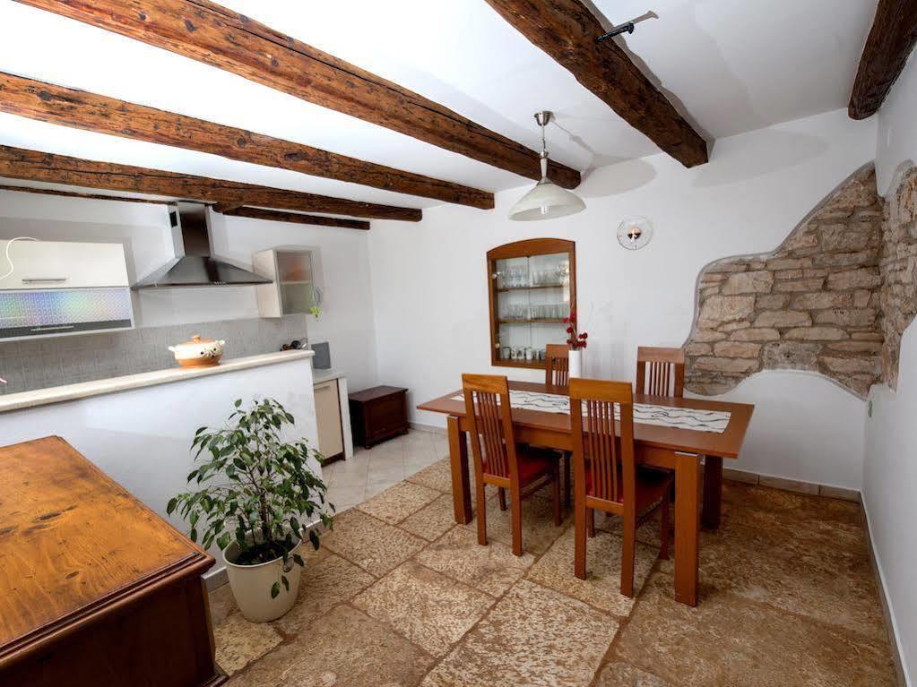 Holiday Apartment Daria 20 Rovinj Exteriör bild